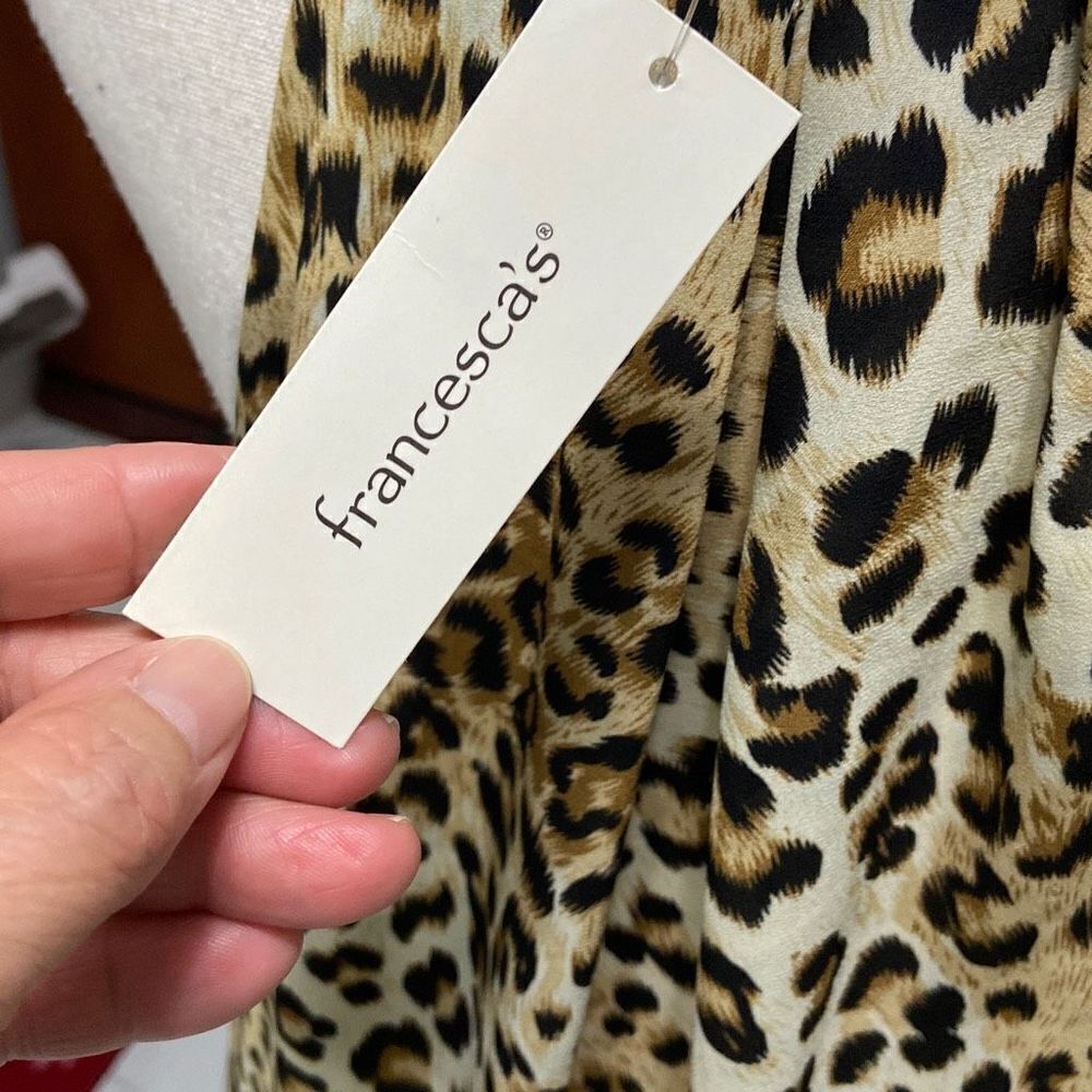 Francescas Everly Brown Animal Print Lined Sleeveless Top Size Small NWT - Picture 4 of 6